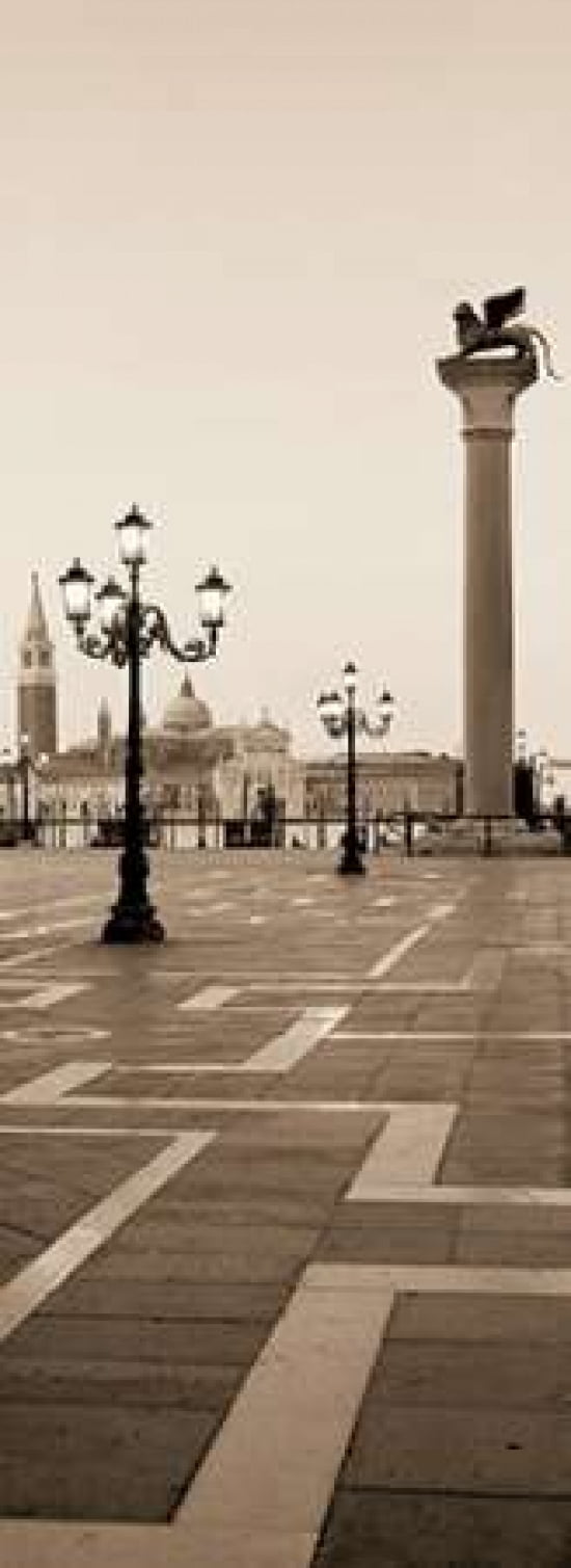 Piazza San Marco No 2 Canvas Art - Alan Blaustein (10 x 20)