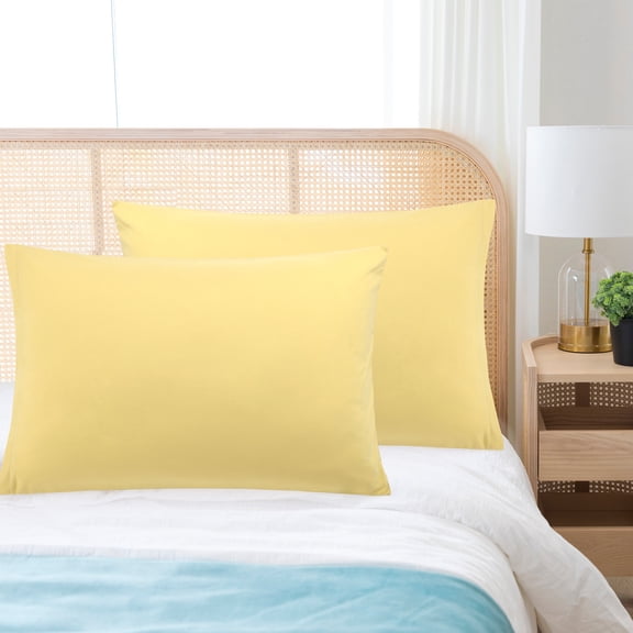 REGALWOVEN 1800 Microfiber Breathable Zippered Pillowcases Set of 2, Queen Gold