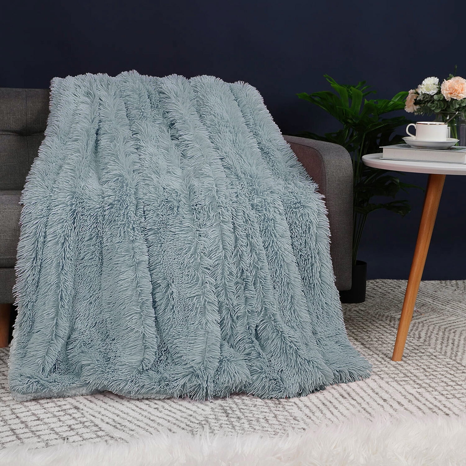 GentleSoft™ Diamond-Patterned Shaggy Sherpa Heated Blanket