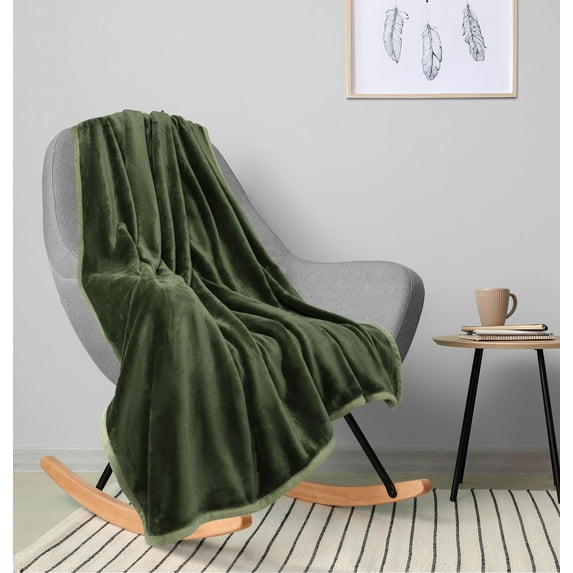 PiccoCasa Flannel Fleece Blanket Soft Warm Luxury Hemmed Fern Green 50"x60"