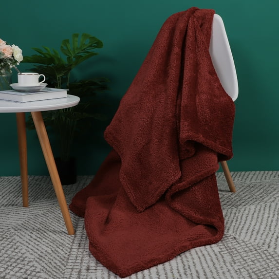 PiccoCasa Fluffy Fleece Blanket Lightweight Plush Throw Blanket for Couch Sofa Bed, Burgundy Throw(50" x 60")