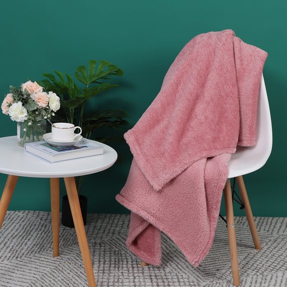 PiccoCasa Fluffy Fleece Blanket Lightweight Plush Throw Blanket for Couch Sofa Bed, Dark Pink Throw(50" x 60")