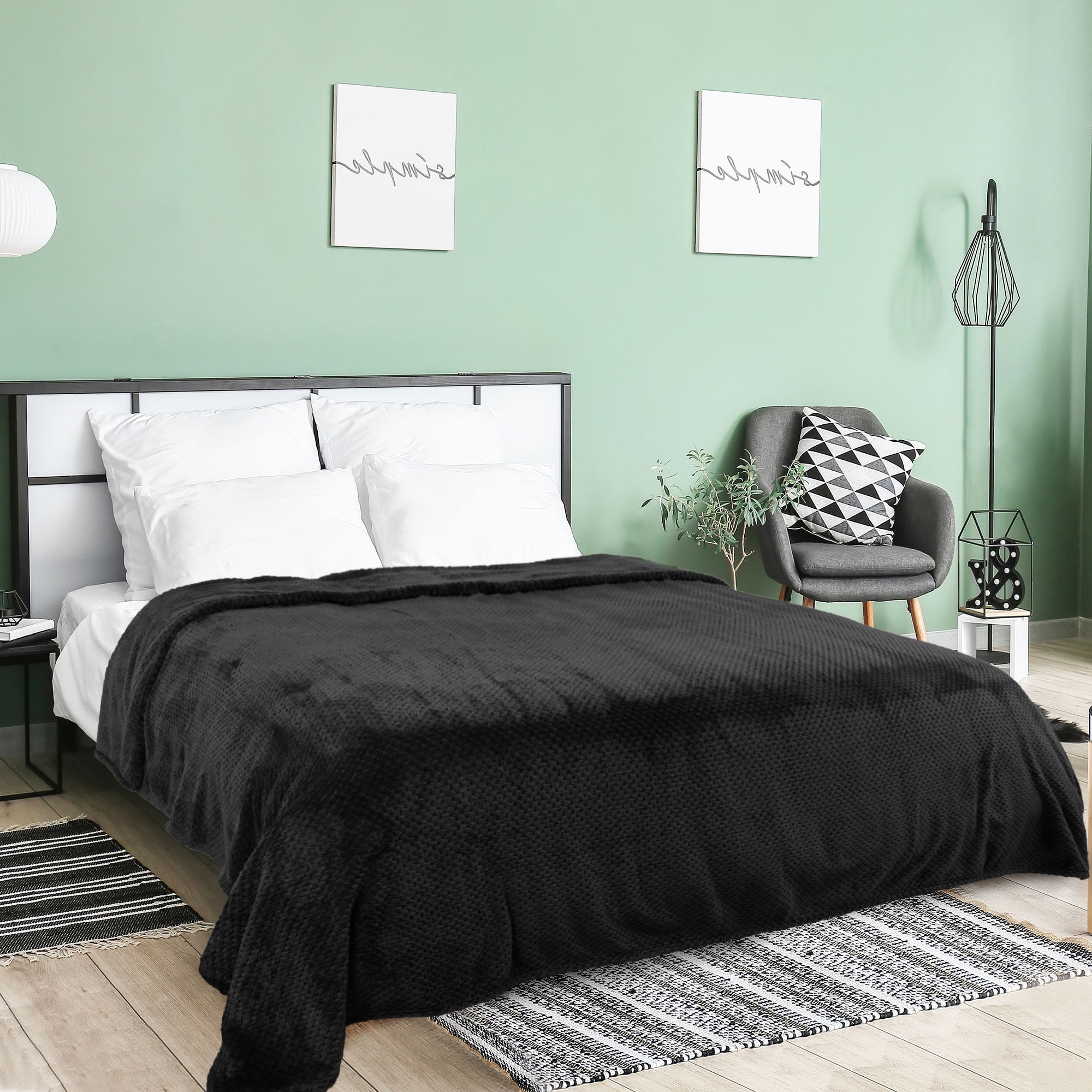 PiccoCasa Luxury Fleece Bed Blanket Woven Mesh Black 66"x90"