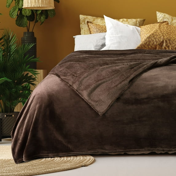 PiccoCasa Microfiber Flannel Fleece Blanket Queen Size Plush Throw Blanket, Brown