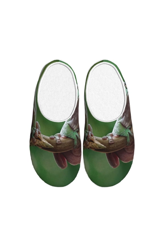 Australian White Tree Frog Sitting on Branch for Women's Lamb-hug Comfy Fleece House Slippers Memory Foam, Slip-on House Shoes Indoor Outdoor-39/40