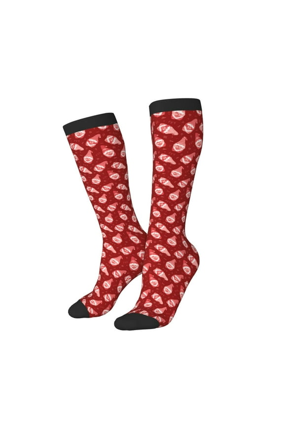 Women Crew Soft Moisture-wicking Socks Gnomes Holding Hearts Pattern Design Cotton Socks, One Size fit All