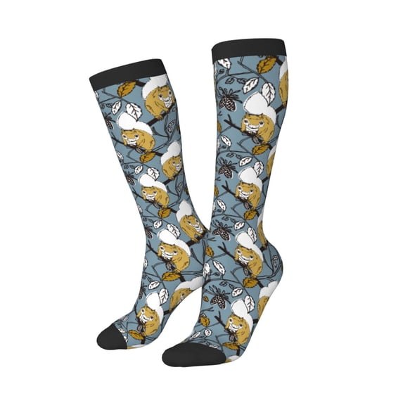 Picia Women Crew Soft Moisture-wicking Socks Squirrel And Leaves Pattern Design Cotton Socks, One Size fit All