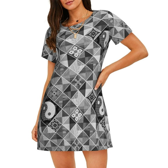 Picia Yin Yang With Black And White Pattern Women’s Nightdress – Casual Short-sleeved Loose-Fit Sleepwear, Soft Cotton Short-Sleeve Sleep Shirt for Relaxation & Comfort