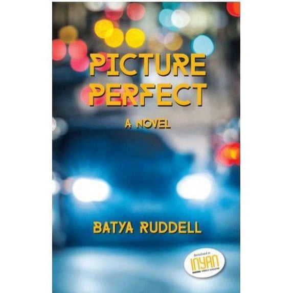 Pre-Owned Picture Perfect Paperback
