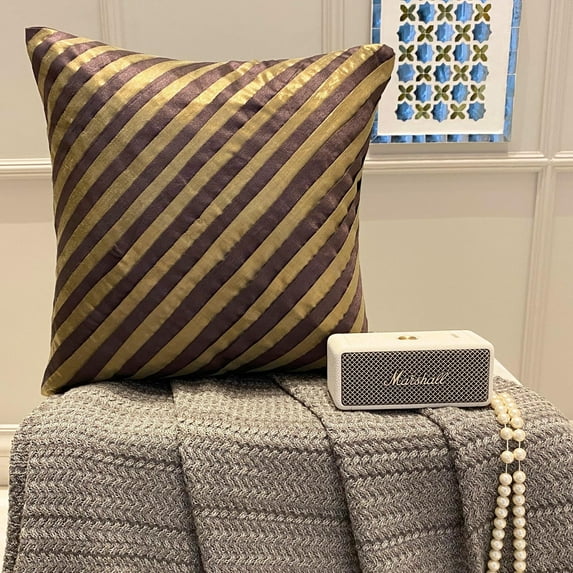 Pillow Cover, Purple Throw Pillow Cover Accent Pillow Couch Sofa Bed Pillow Case 20x20 Purple Silk Pillow Cover, Purple Pillow Cover 20x20 inch (50x50 cm) - Unfolding Purple Copper