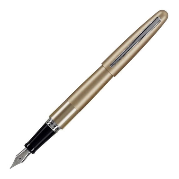 Pilot Metropolitan Collection Fountain Pen, Gold Barrel, Classic Design, Medium Nib, Medium Nib, Black Ink (91119)