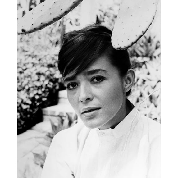 Pina Pellicer Portrait (8 x 10)