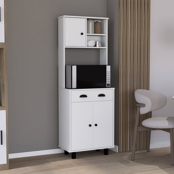 Pine Kitchen Pantry with Multiple Storage Spaces / Keep Pantry Organized