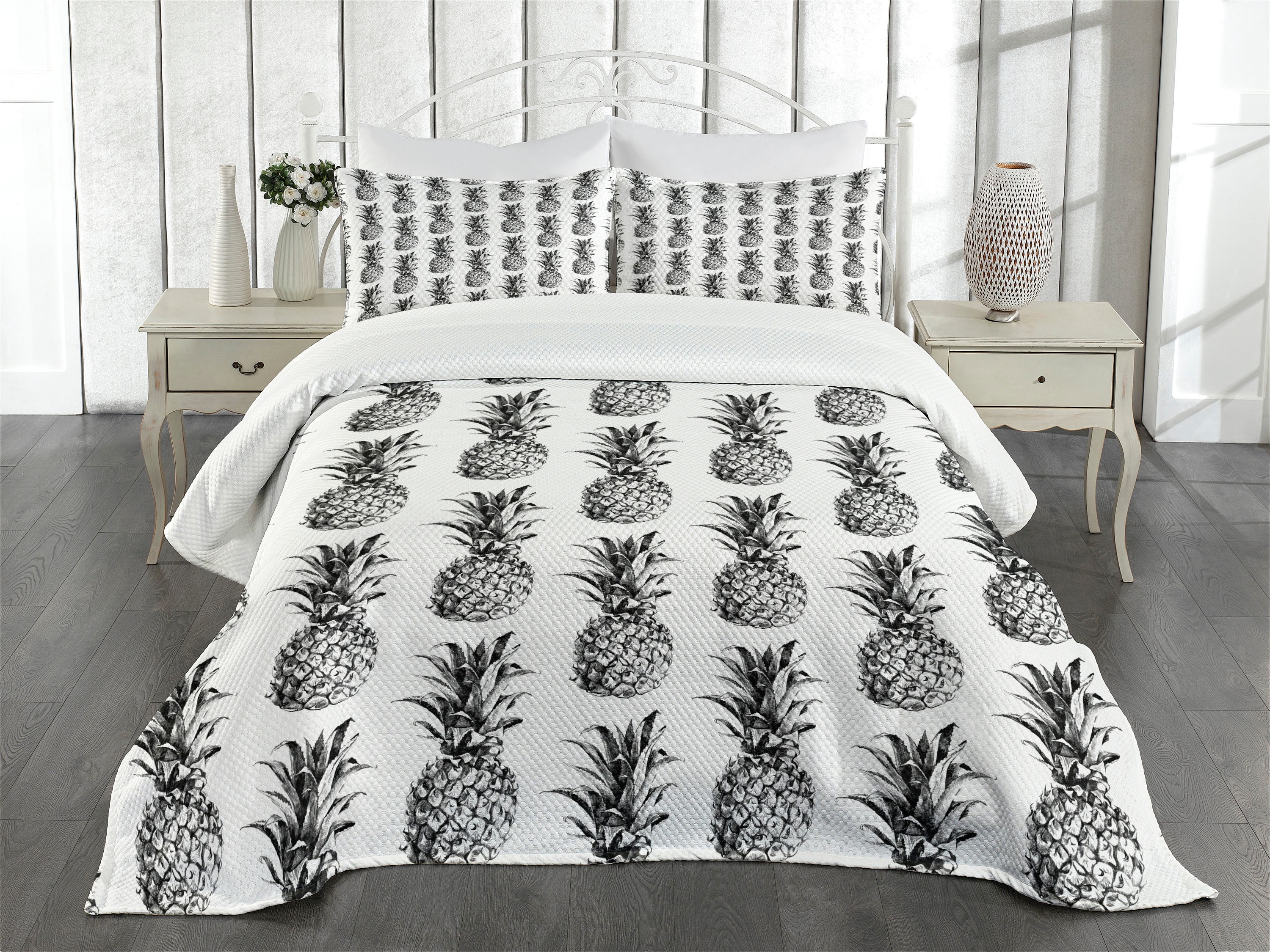 Pineapple Bedspread Set King Size, Artistic Hand Drawn Tropical Theme Vintage Style Pineapple