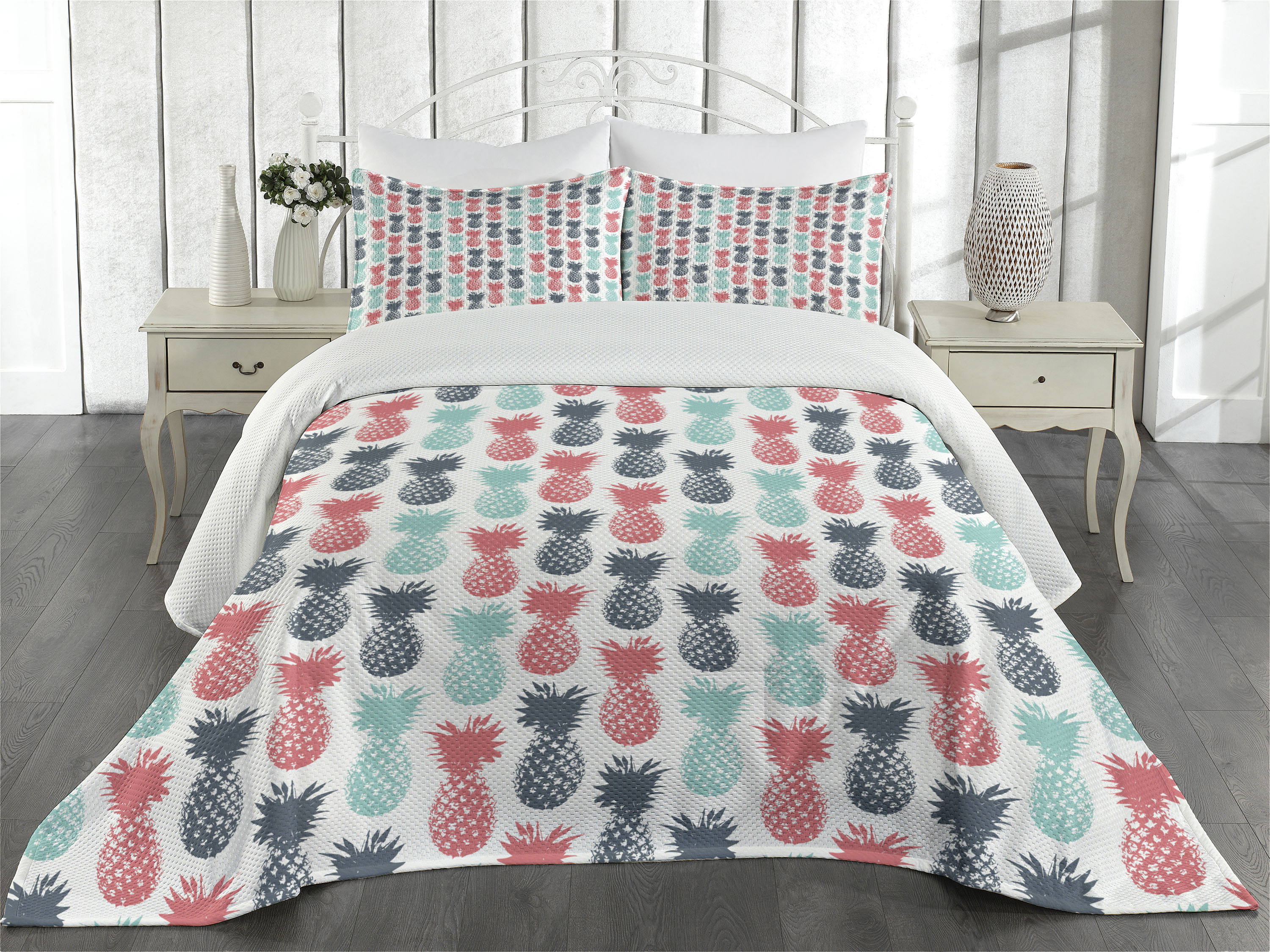Pineapple Coverlet Set Queen Size, Island Pineapple Tropic Fruit Pattern Stamped Minimal