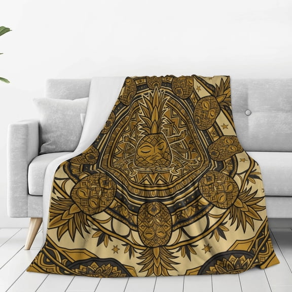 Pineapple Throw Blanket, Flannel Warm Pineapple Coverlet, Thoughtful Everyday Gift for Men and Women 50x40