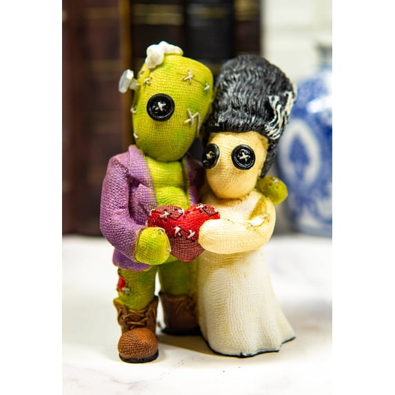 Pinheadz Frankenstein And Bride Holding Voodoo Red Heart Immortal Love Figurine