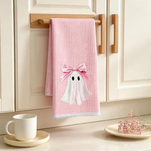 Pink Halloween Ghost Kitchen Towel, Cute Ghost with Pink Bow Decorative Dish Hand Towel, Soft Absorbent Towel for Fall Halloween Farmhouse Kitchen Home Decor