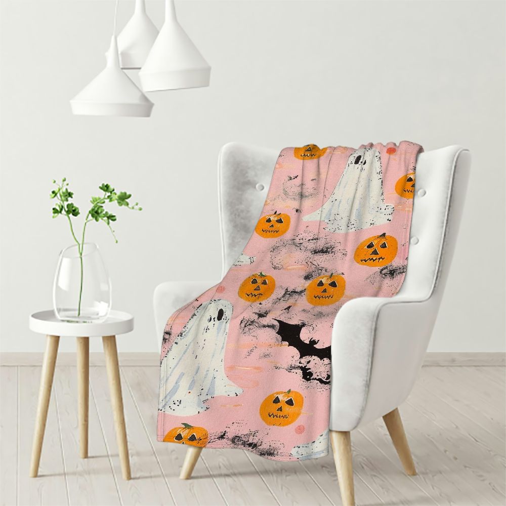 Pumpkin Maple Leaf Flannel Throw Blanket - 60x80 Inch, Soft Halloween Raccoon Design, Cozy Fleece For Couch & Bed