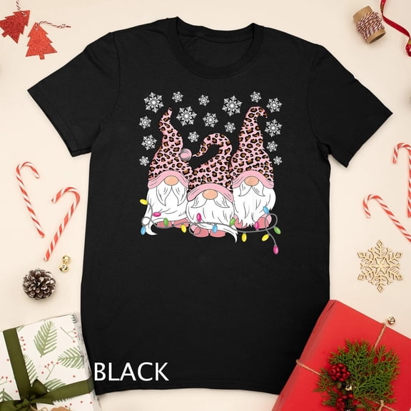 Pink Leopard Gnomes Christmas T-Shirt – Funny Retro Holiday Gnome Tee