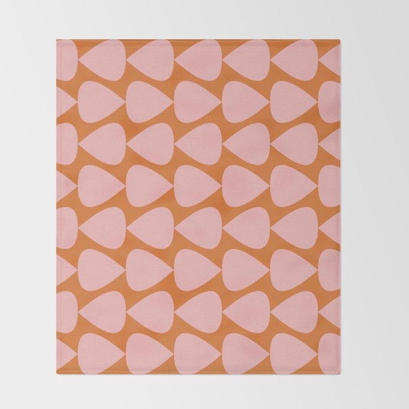Pink Rounded Triangle Geometric Pattern Orange Fleece Blanket, 280 GSM ...