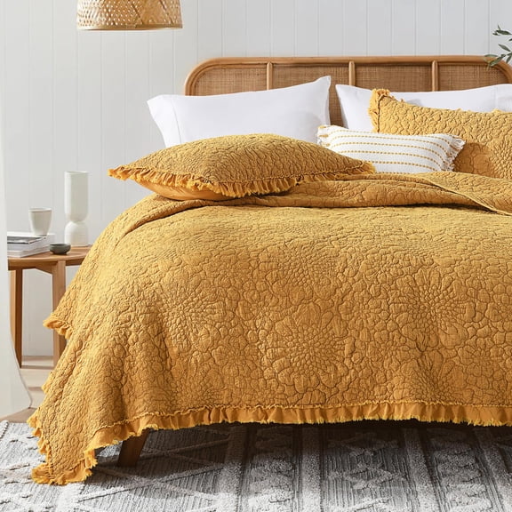 Pink Ruffled Quilt Queen Size Stone-Washed Microfiber Lightweight Crinkled Farmhouse Rustic Shabby Chic, 3 Piece Reversible Bedspread Pillow Shams All Season Bedding Set