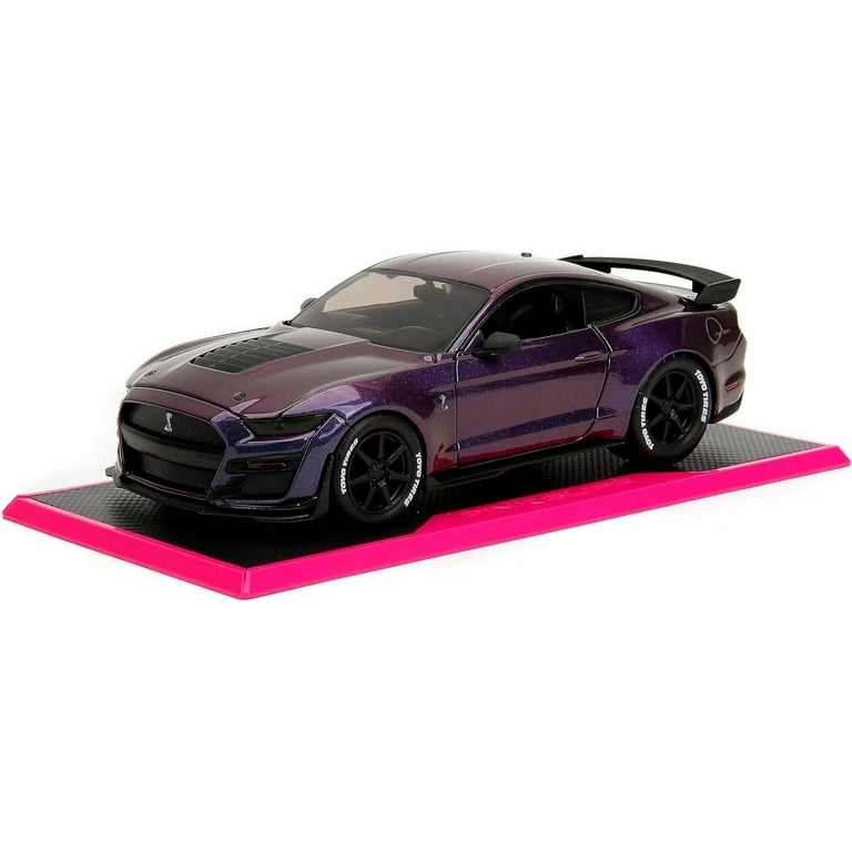 Pink Slips 1:24 2020 Ford Mustang Shelby GT Die-Cast Car, Toys for