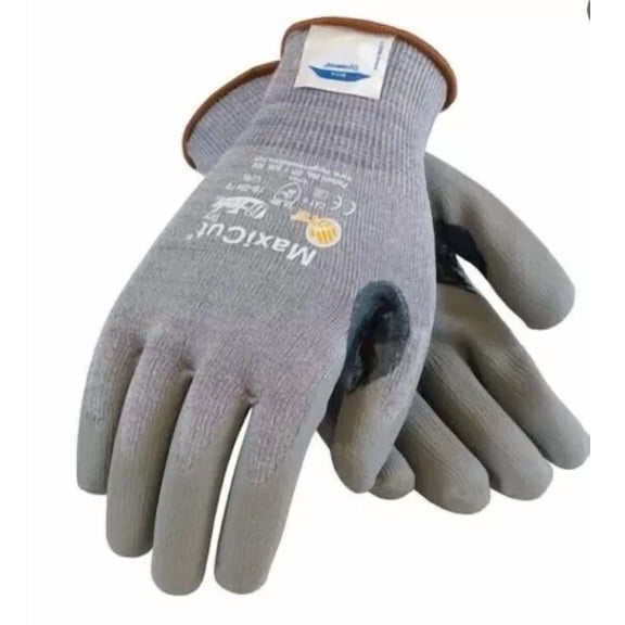 Pip Global Maxicut Cut Protection Gloves, Medium Size 8
