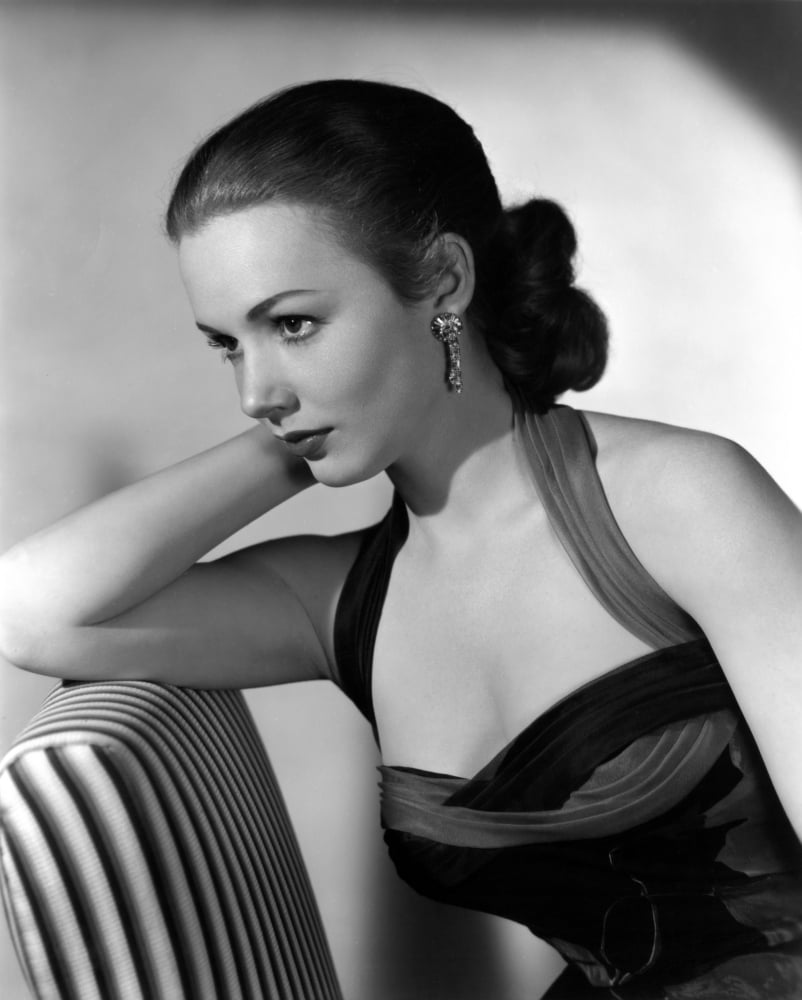 Piper Laurie Canvas Art - (16 x 20)