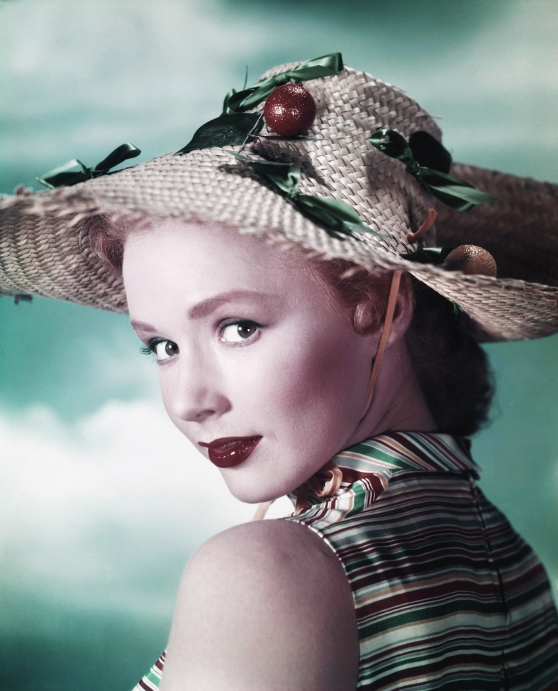 Piper Laurie Canvas Art - (16 x 20)