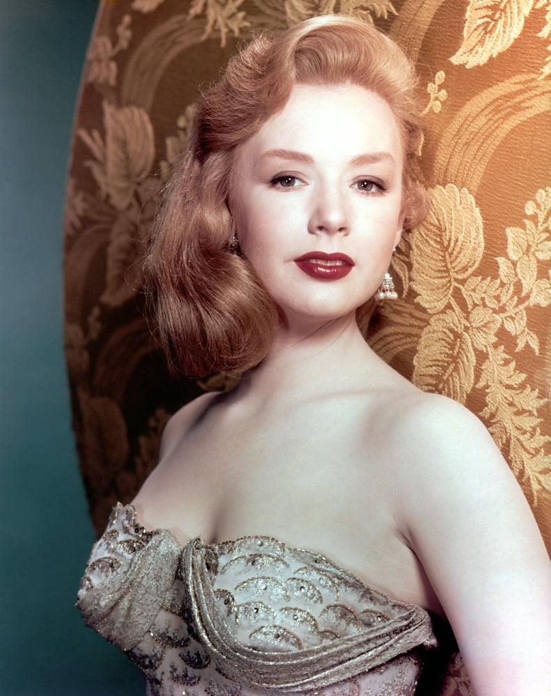 Piper Laurie Canvas Art - (16 x 20)