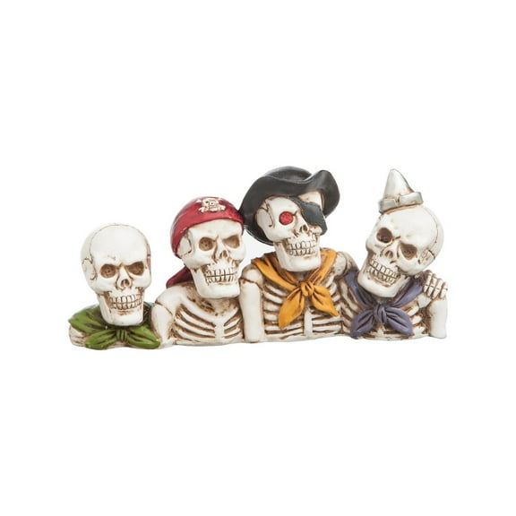 Pirates In A Row Figure