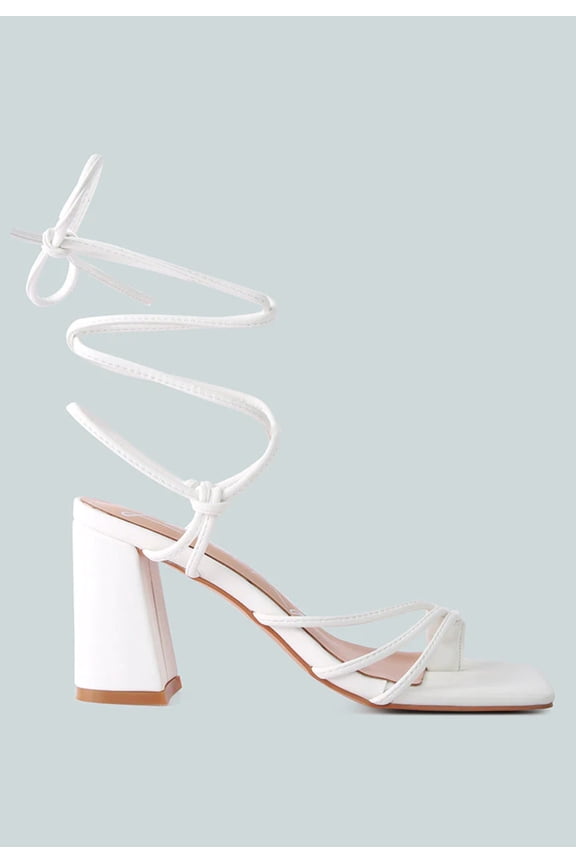Piri Toe Ring Tie Up Block Sandals