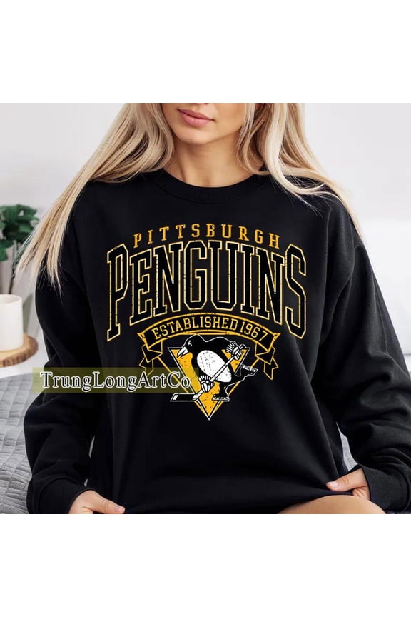 Pittsburgh Hockey Sweatshirt Crewneck, Vintage Penguins shirt, Pittsburgh Hockey Fan shirt, Hockey Tee, Penguins Sweatshirt ,Black Color,Size 3XL