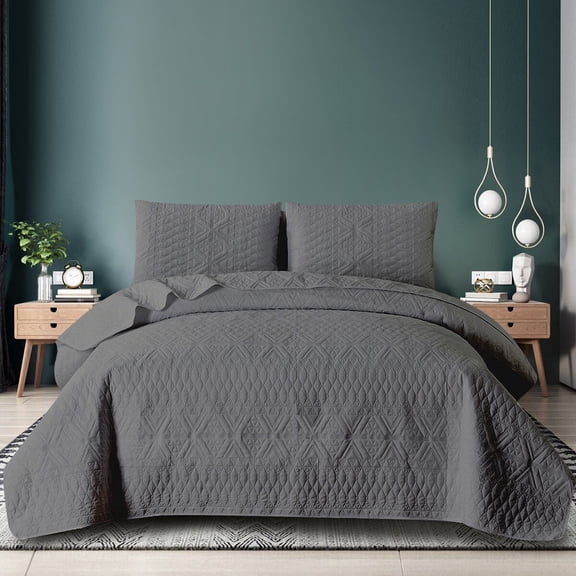 PixelForge 3 Piece Geometric Quilted Coverlet Set,Lightweight Bedspread with Shams,Gray,Queen
