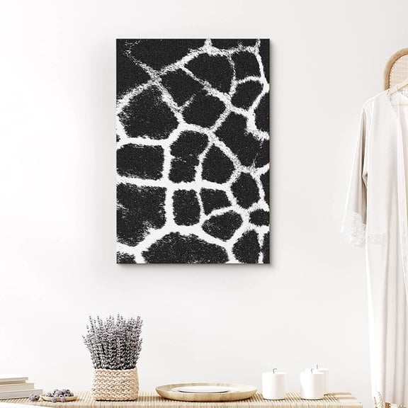 PixonSign Canvas Print Wall Art Giraffe Close-Up Print Animals Wildlife Photography Realism Minimalist Dramatic Grey Duotone Black and White for Living Room, Bedroom, Office - 32"x48"