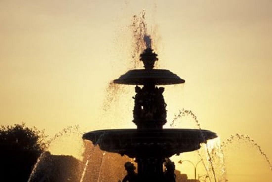 Place de la Concorde Paris Canvas Art - David Barnes DanitaDelimont (26 x 18)