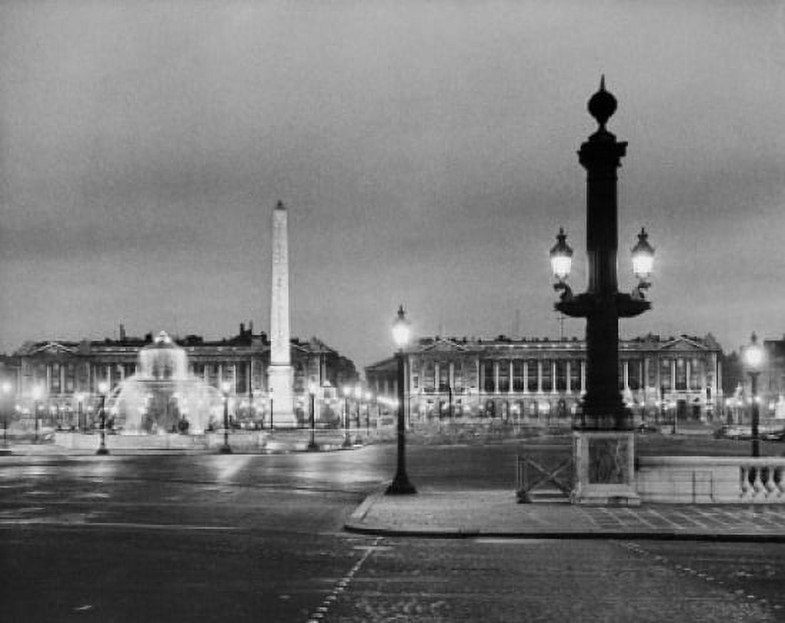 Place de la Concorde Paris France Canvas Art - (24 x 36)