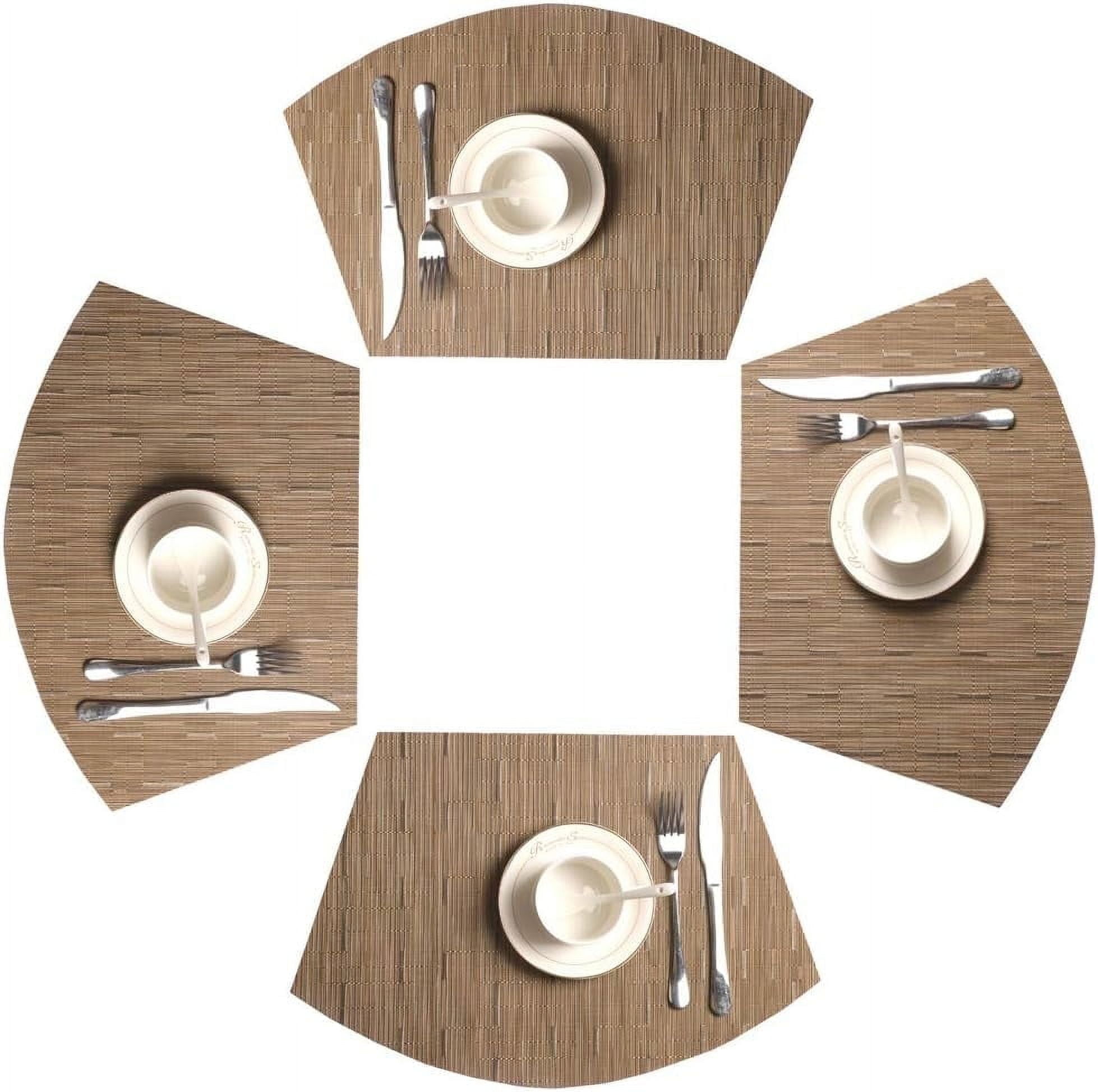 Placemats Set of 4, MJIAexp Round Table Placemats Heat Resistant Woven Vinyl PVC Wipeable Durable Table Mats for Dining Table Easy to Clean