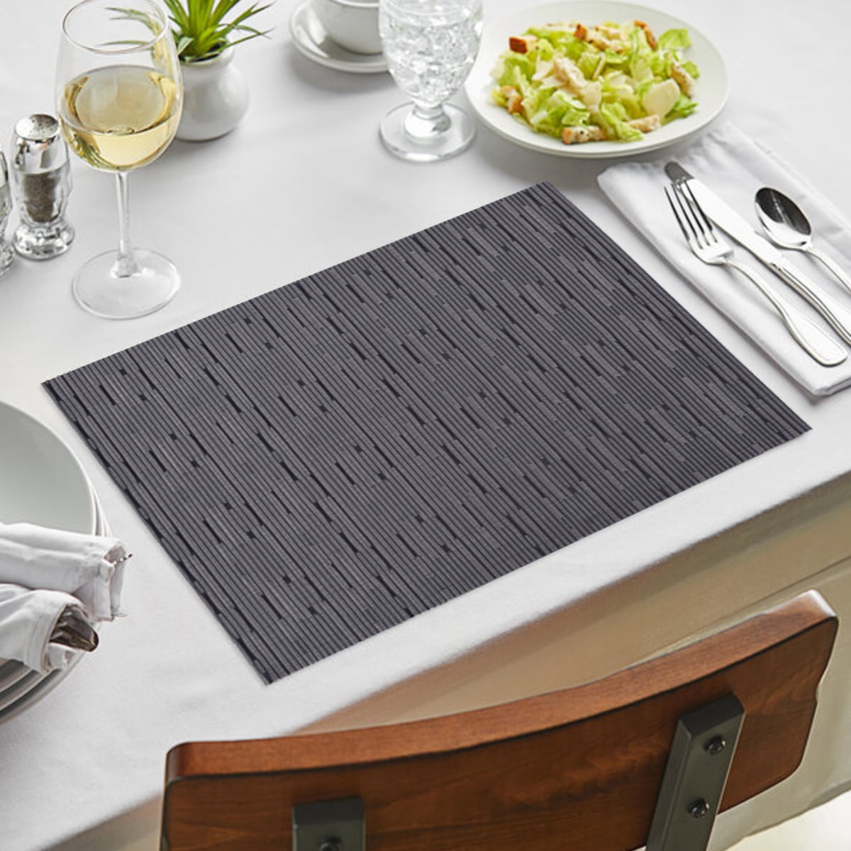Decozen Placemats Set of 8 Plastic Dining Table Placemats Rectangular Vinyl PVC 18"x12" Black