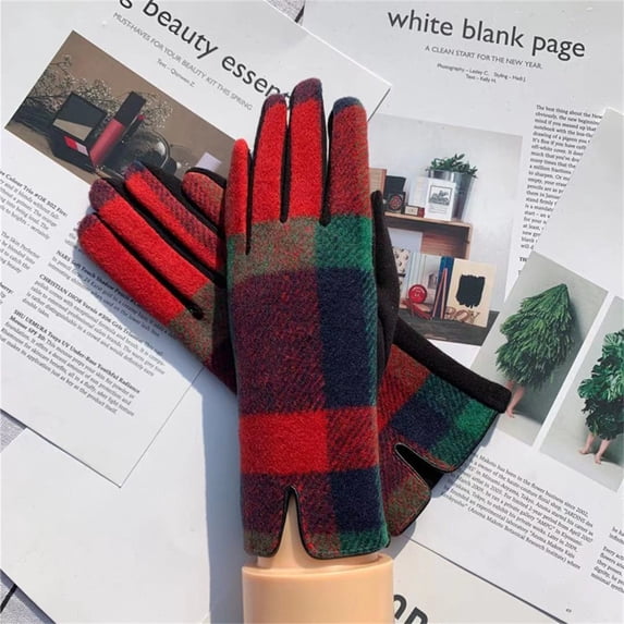 Plaid Fleece‑Lined Winter Warm Touchscreen Gloves with Delicate Plum Blossom Embroidery, Elastic Windproof Thermal Hand Warmers for Daily Outdoor Driving and Cold Weather Use Red
