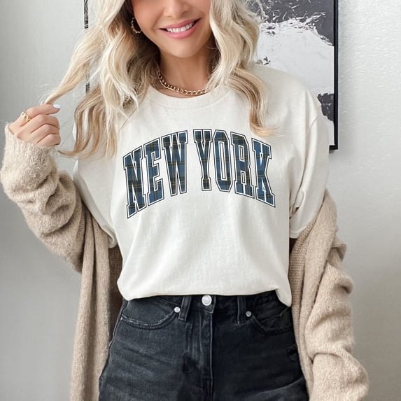Plaid New York T-Shirt, New York Shirt, Fall Shirt, Women's trendy crewneck Tshirt, Fall clothing, NYC Shirt, Oversized Tee, her All Size S-5Xl