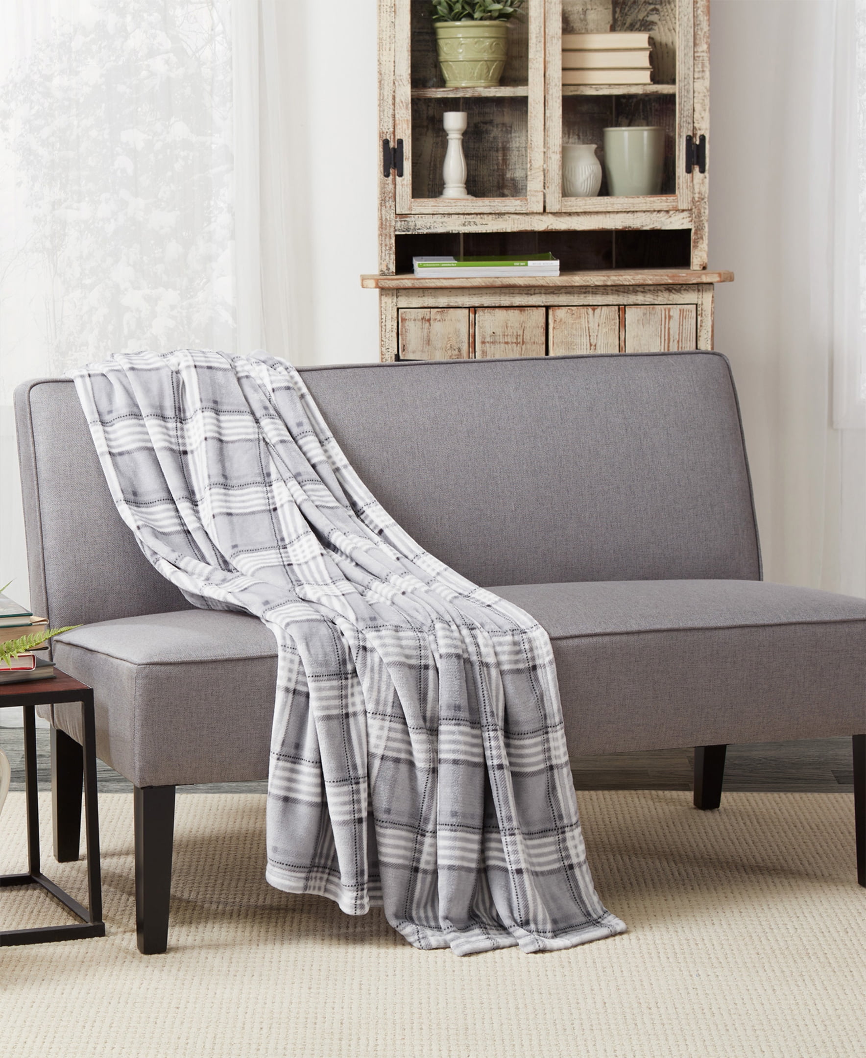 Plaid Plush Throw Blanket Grey and White 50" x 60" Machine