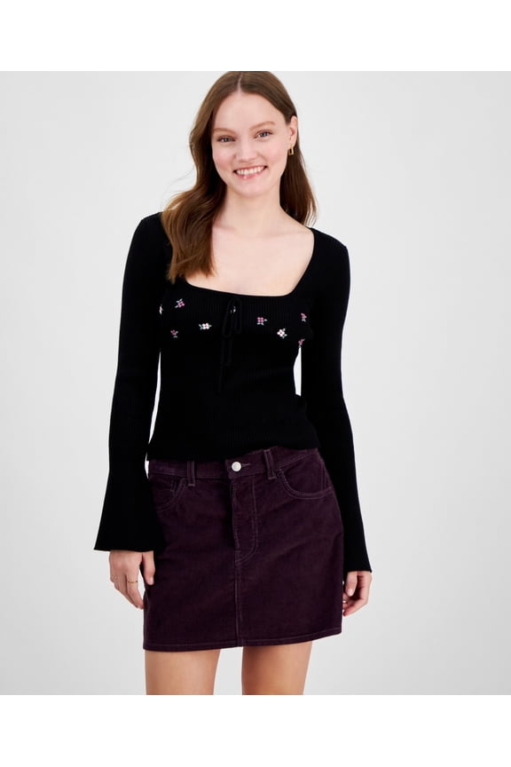 BLACK BEAUTY Juniors' Floral Embroidered Sweater, US Medium