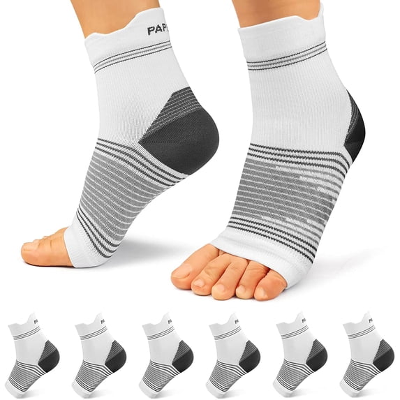 Plantar Fasciitis Sock (6 Pairs) for Men and Women, Compression Foot Sleeves with Arch and Ankle Support (Black, Medium)
