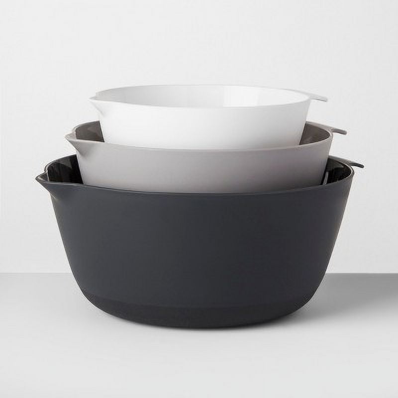 https://i5.walmartimages.com/seo/Plastic-Mixing-Bowl-Set-of-3-Made-By-Design_980a35e5-a703-411c-8cf5-899a697b2ed4.0dbbe226cdaa9af3126a99a3347b25b6.jpeg