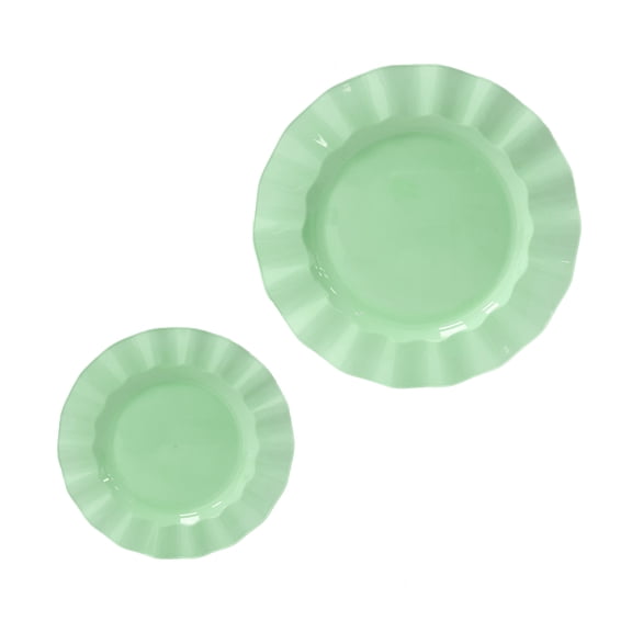 Plastic Party Plates by Celebrate It â€“ 40-Count Disposable Plate Set with Wavy Rim - Includes 20 Small (7") & 20 Large (10") Plates - Green