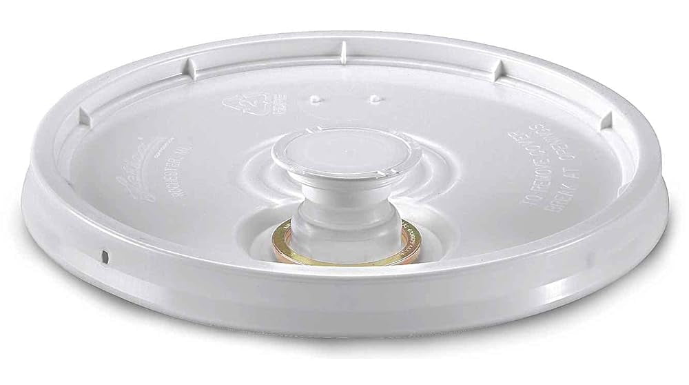 Plastic SnapOn Pail Lid W/Pour Spout For 3.5, 5, 6, 7 Gallon Utility
