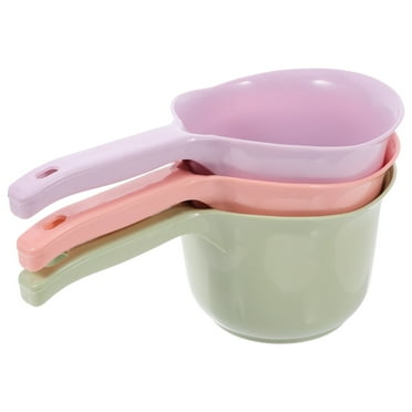 Plastic Water Scoop, 3pcs Kitchen Long Handle Water Ladle Plastic Bathroom Bailer Water Scoop Home Accessories (Mixed Colors)