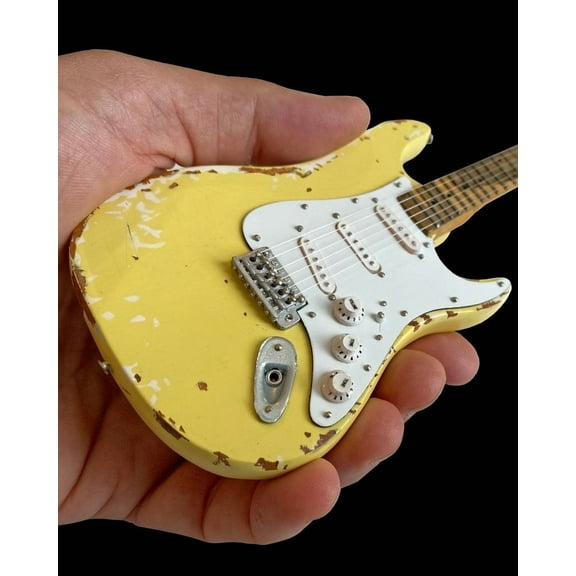 Axe Heaven Yngwie Malmsteen Fender Stratocaster Heavily Worn Olympic White Mini Guitar Replica FS-031